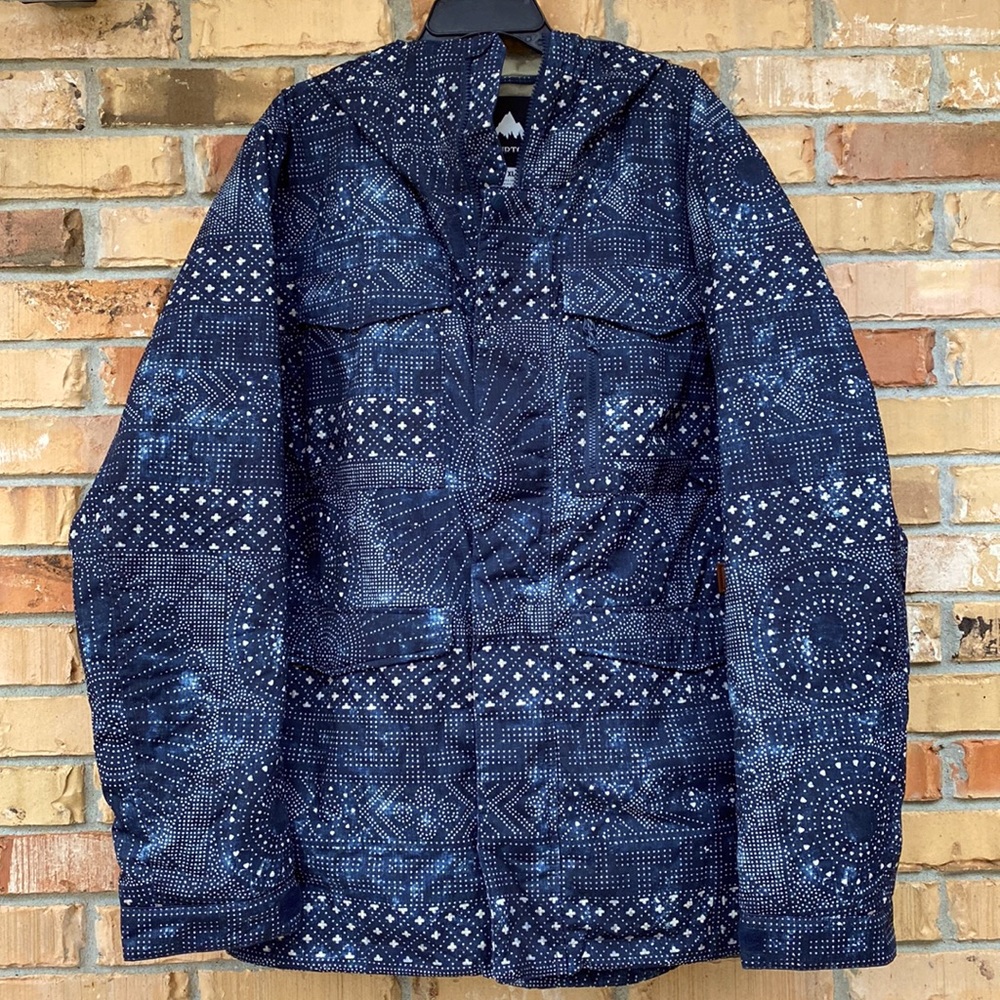 Size XL, Women's Blue w/ White print,  Burton Winter, Snowboarding Jacket